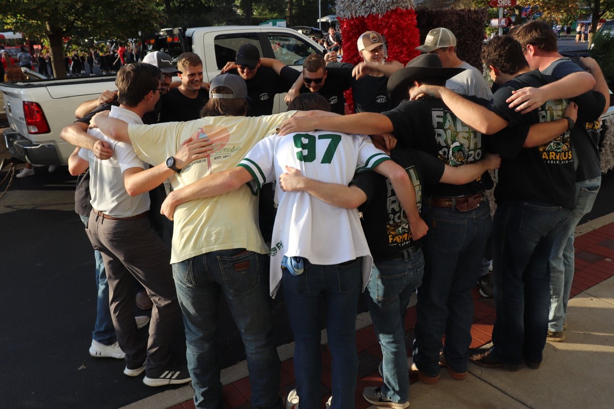 FarmHouseFraternity tweet media