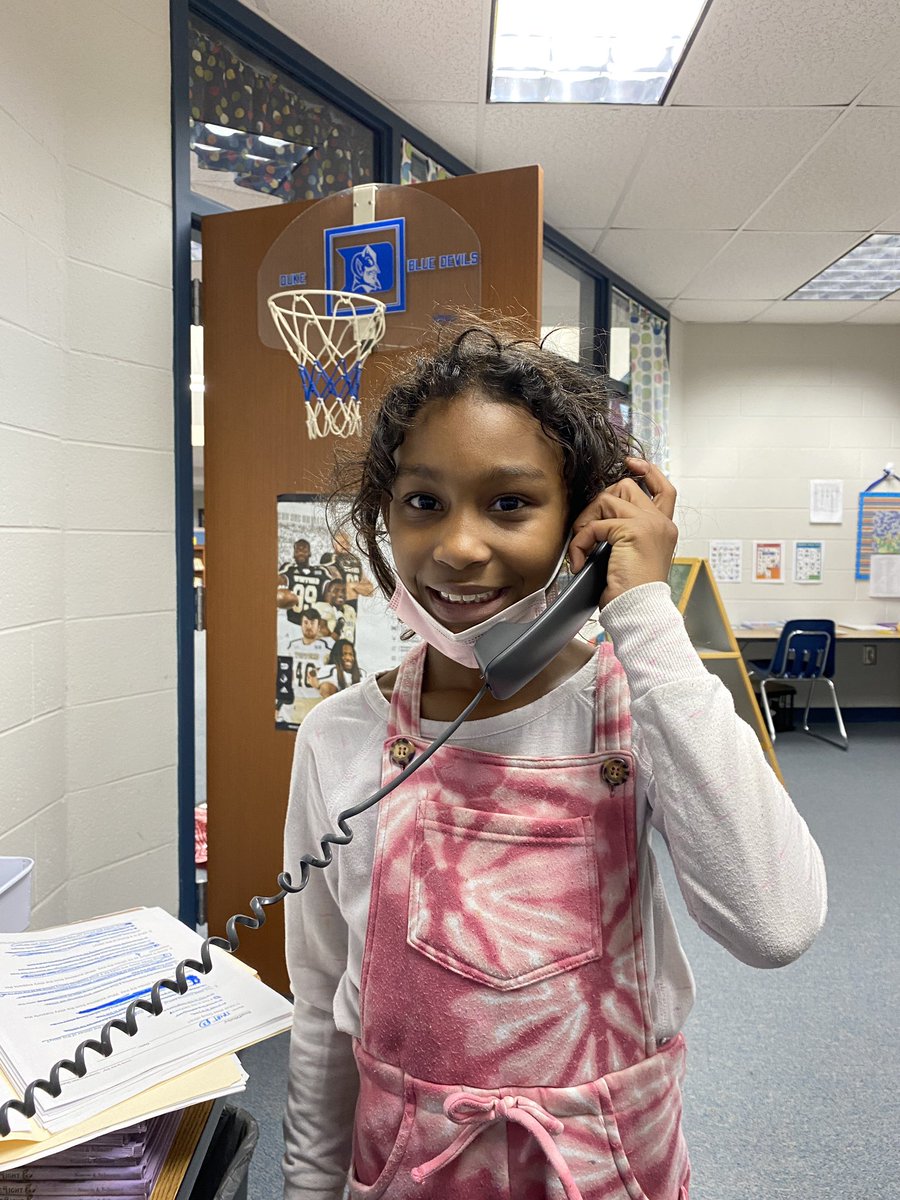 Ccsmith623's tweet photo. Best way to end a tough week is calling home to our families to share the great news about our hard work and growth on MAP @cannons_elem @Brooke_Osb @SpartanburgD3 https://t.co/OItGMZFn7r
