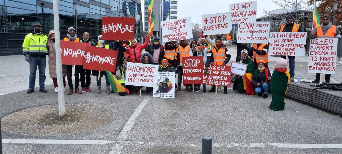 HermelaTV's tweet photo. 🎶 Beautiful show of unity in Bonn, Germany this Friday morning at #NoMore rally. #NoMore is a demand for basic human rights in Global South countries where wars are supported &amp; fueled by destructive Western intervention. Couldn’t be more obvious in Ethiopia. https://t.co/7NWbQCrQrx