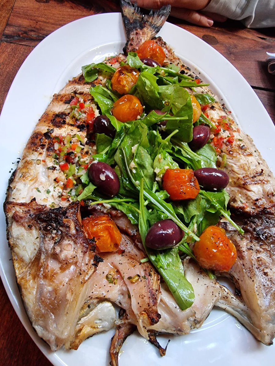 ¿Ya probaste este exquisito #kampachito en <a href="/LaMateraGDL/">La Matera</a> del chef <a href="/CocineroGallo/">Federico Gallo</a> ?

#sustentable #certificado #acuicultura #kampachi #kingkampachi #guadalajara #seafood