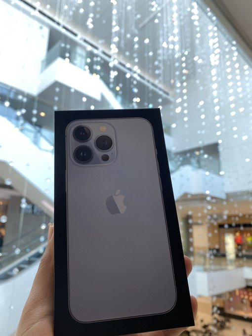 iPhone giveaway only on my Onlyfans 💕💕 https://t.co/cHfAdU6GUT