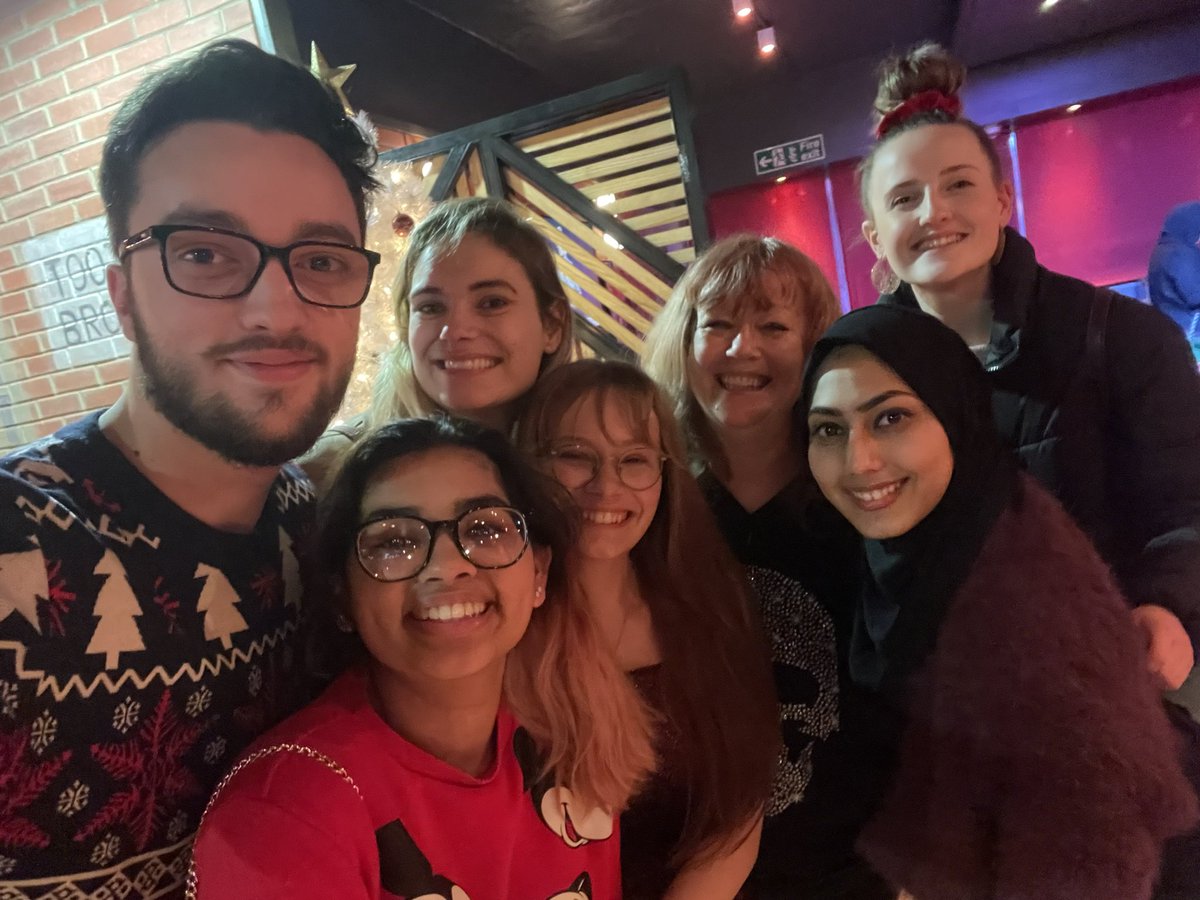 Julie_radschool's tweet photo. End of term social event in SU bar tonight. Current students and alumni. 2017 2018 2019 and 2020 cohorts. #Community #family #lovemyjob xx @SCoRMembers @StGeorgesUni @Corneliu00 @meganhayes007 https://t.co/rTkLI7NsEV