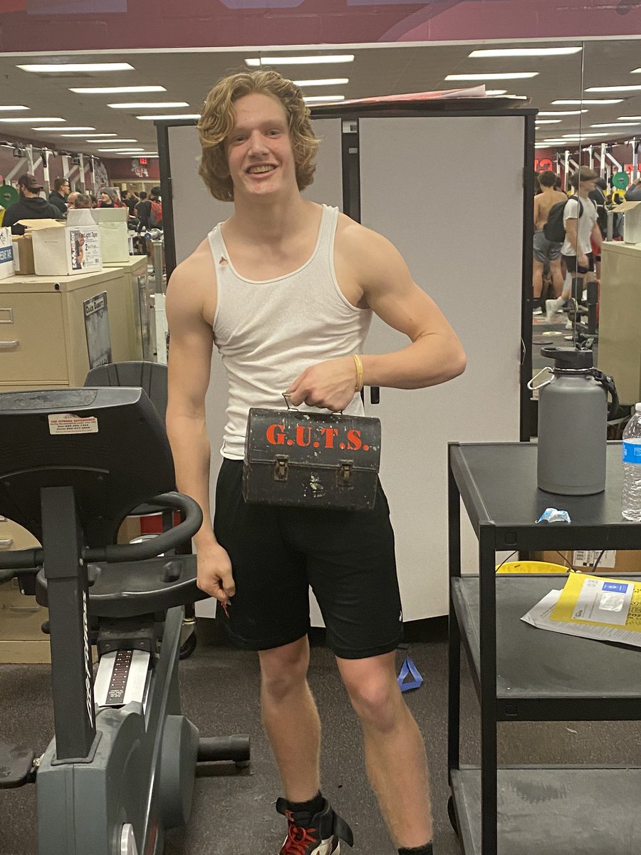 CPdogsfootball's tweet photo. Congrats to our “Lunch Pail” Award winner Nate Kalk. The epitome of a player on a mission!
 #G.U.T.S. https://t.co/mgX8ycmHFs