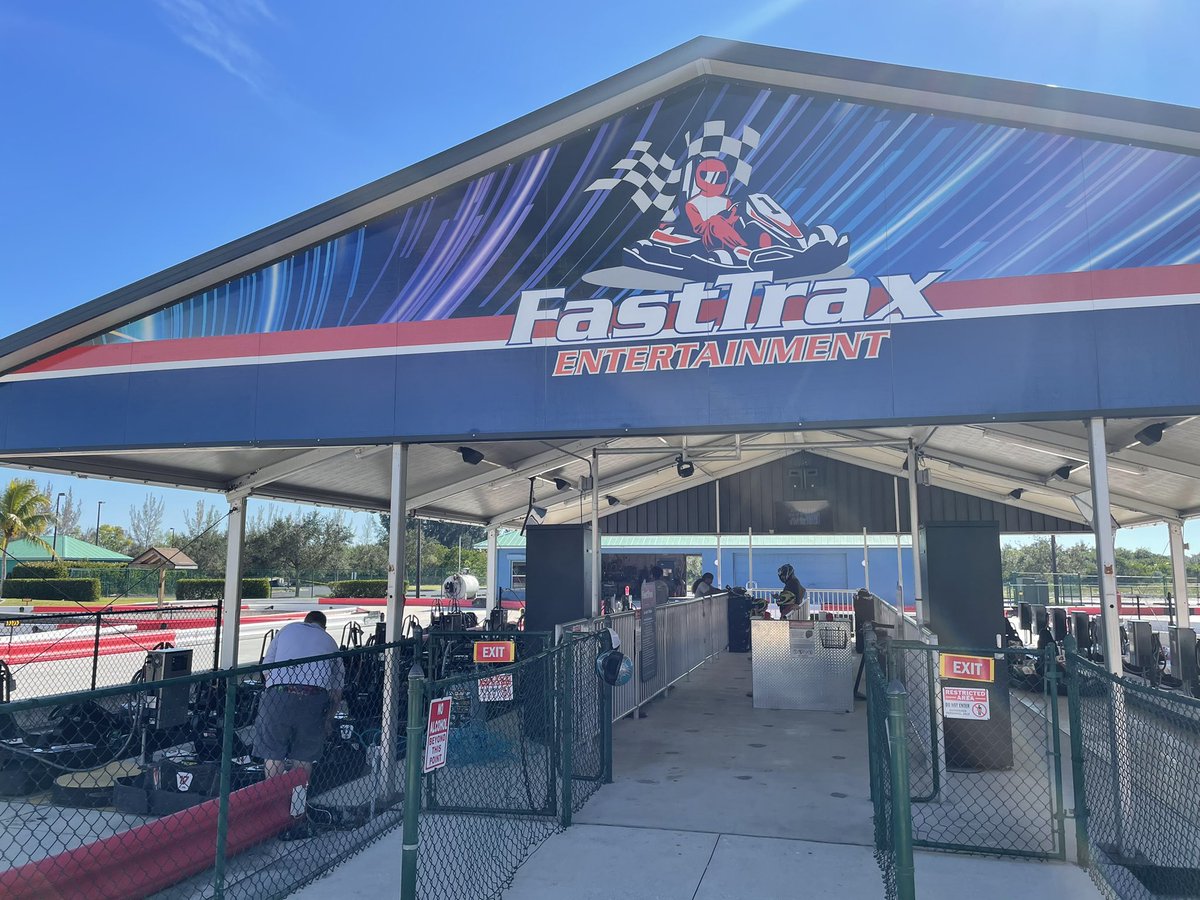 Jacob @ Touring Central Florida tweet media