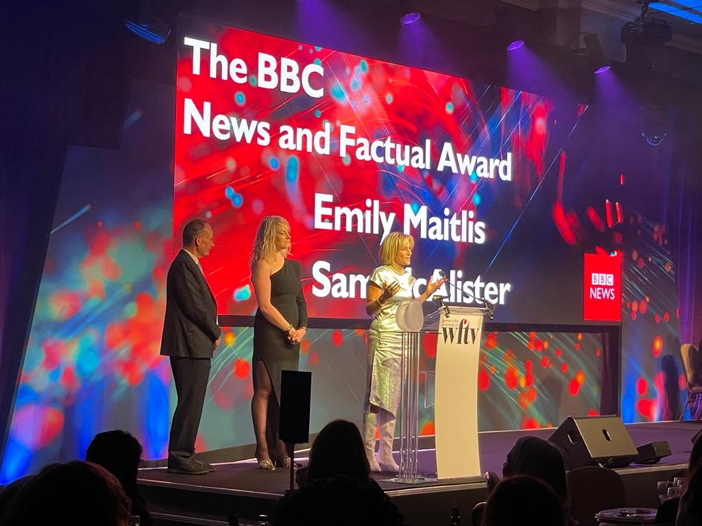 maitlis's tweet photo. Sam &amp; I were lucky enough to pick up this award. But it was a group effort from the most brilliant team - ⁦@stewartmaclean⁩ ⁦@alicia_writes⁩ ⁦@jakemorristw⁩ ⁦@StuartDenman⁩ ⁦@JimGrayOfficial⁩ @esmewren⁩ . Thank you for making it happen. #wtfa https://t.co/byo7vdpD0B