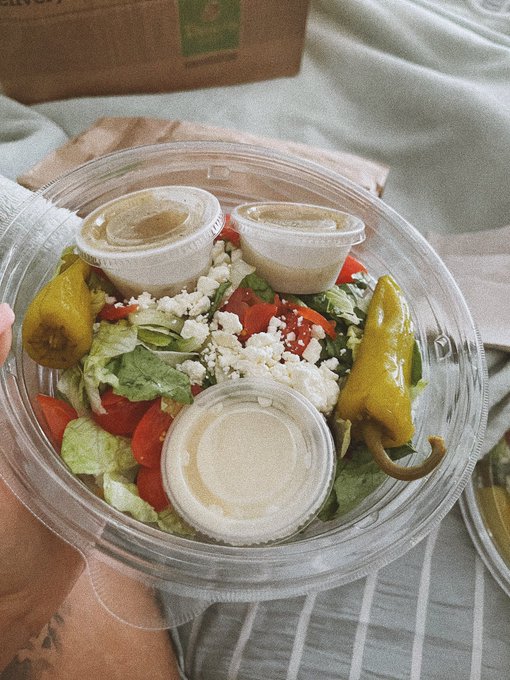 Currently 💚 https://t.co/jYGiGvcLuy