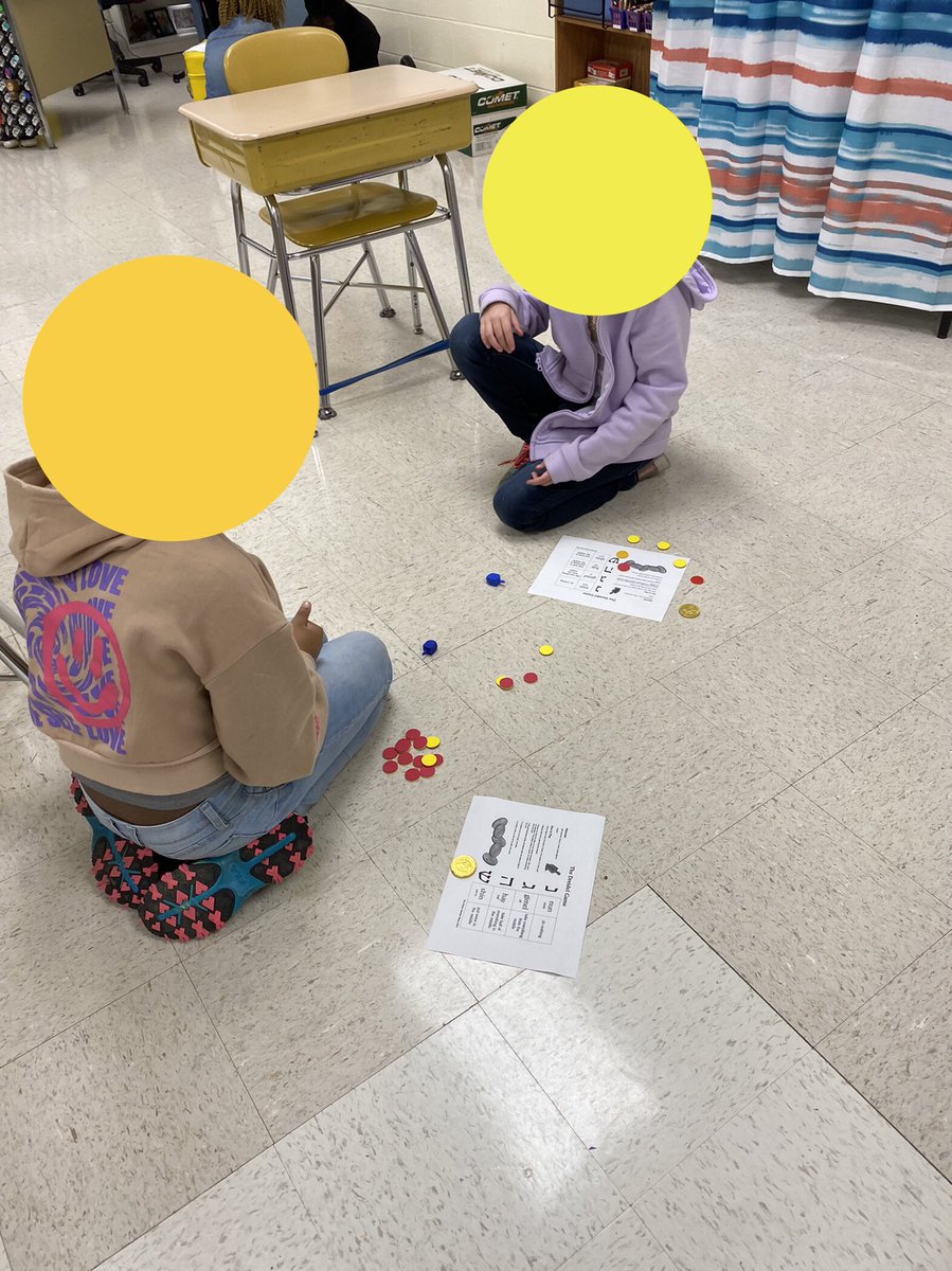 mvarvi's tweet photo. Students in Mrs. Robinson’s class learned about the importance of the dreidel as they celebrated Hanukkah https://t.co/NfPIpLBlHt