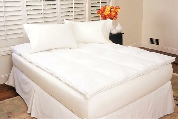 WarmThings's tweet photo. Our Baffled Box Feather Bed promises you extra coziness without compromising #support. In fact, it gives you further support to relieve your body’s pressure points and avoid muscle soreness when you wake up! 🛏️

https://t.co/gw7WNGjOSK https://t.co/qX9eE3PGw8