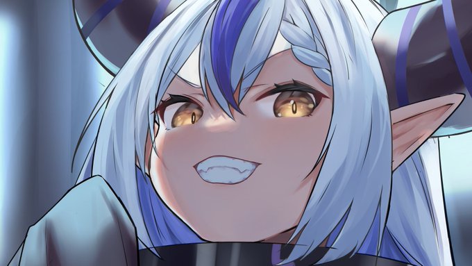 ゴッフィしながら描いてる 