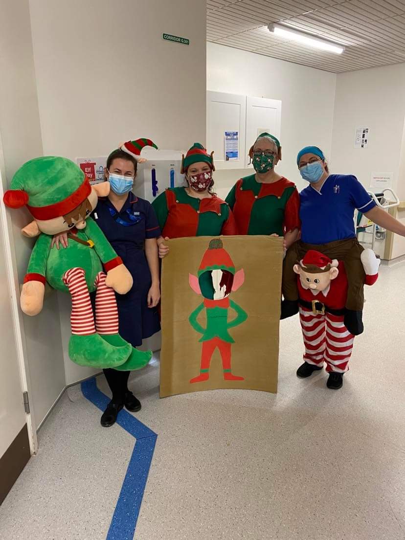 Today has been a fab day, spreading smiles and joy around the wards and offices. Lots of elfie selfies had along the way aswell 😀 (don't forget to share your elfies 😉❤)
#ElfDay 
<a href="/SomersetFT/">Somerset NHS Foundation Trust</a> <a href="/KatiePa20160077/">Katie Parker</a> <a href="/BeckyFurzer/">Becky Furzer</a>