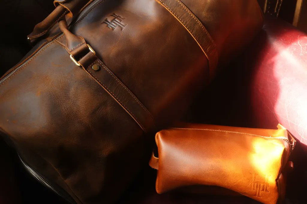 We have more of our beautiful leather Duffel Bags &amp; Laptop bags due into stock on Monday - these will be the last available this year so if you're looking for the perfect gift, for yourself or someone else, then head on over here: buff.ly/2ZPFMlu