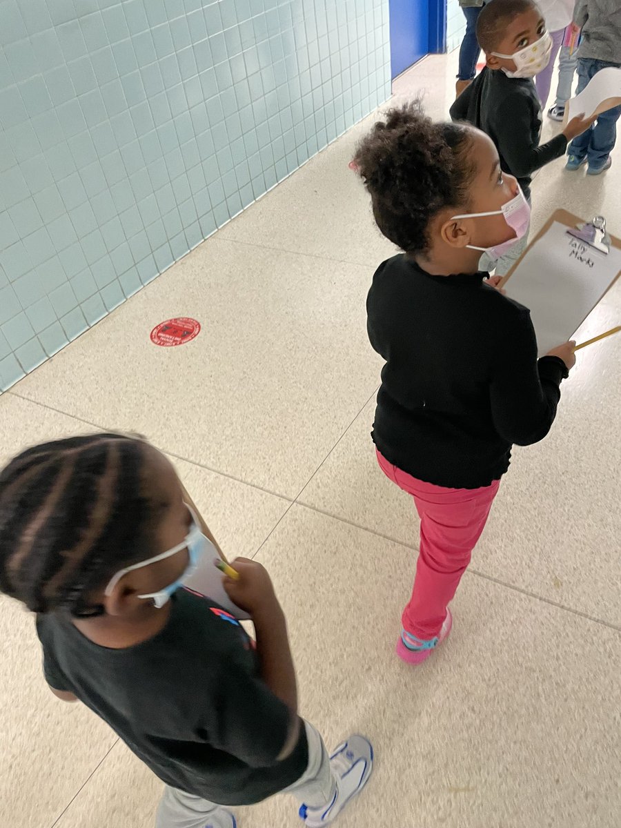 Jess_Sturdivant's tweet photo. @sparham07 Is was exciting to see our pre-k students making observations in the halls of WECEC πΌ for items that are made of πͺ΅. Students made tally marks on π for every every item πmade ofπͺ΅. #littlescientist #treeunit #observations @mpitremartin @krysthompkins11 @taqdaniels https://t.co/3PgCnz8XvT