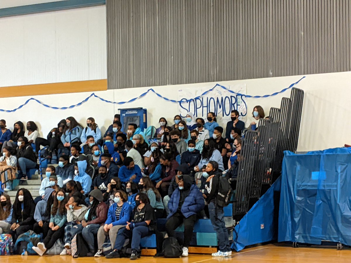 FoxboroughRCS's tweet photo. Showing off that #FalconPride! Our high school scholars are wrapping up a fun spirit week with a pep rally! #WeAreFRCS @FoxboroughRCS @LuisSoriaFRCS @FRCS2022 https://t.co/JLLJMIHdNu