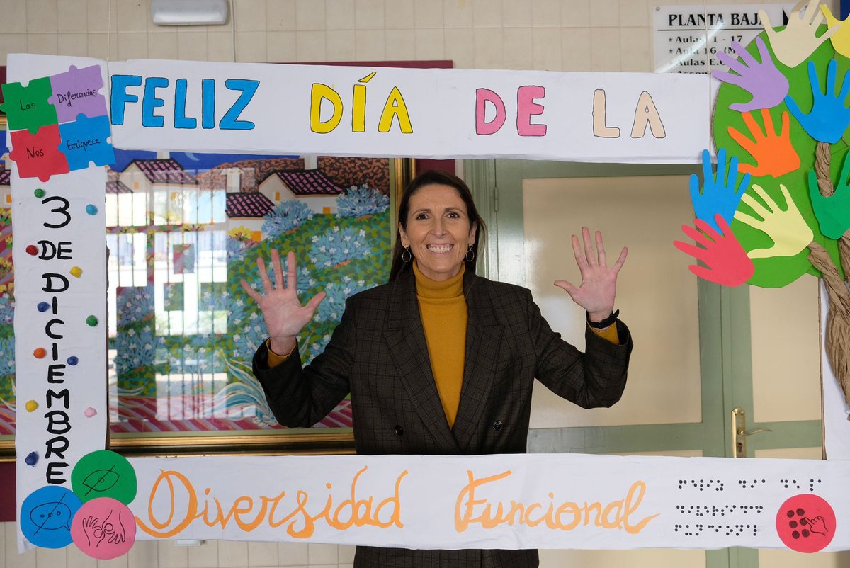 FranCintado's tweet photo. SEMANA DE LA DIVERSIDAD FUNCIONAL 2021 en el @coin_ies , con la presencia de @mercedesgpaine @AytoCoin. @cepmarbellacoin @educaciongob @IgualdadAND. ¡¡Gracias!! 🤗🤗🤗🤗 #yoconladiversidadfuncional #tuentrenastudecides https://t.co/pGLQDPTOIY