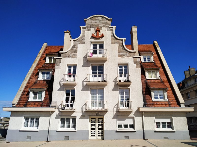 Memoire2cite's tweet photo. 62 CALAIS , La Cite HBM Des Pecheurs Le quartier du #Minck Le Courgain maritime ! immeuble de la matelote rue Reine Arch Alexandre Colladant Albert Malfois et Maurice Suaudeau https://t.co/QWLQCJ4NWX