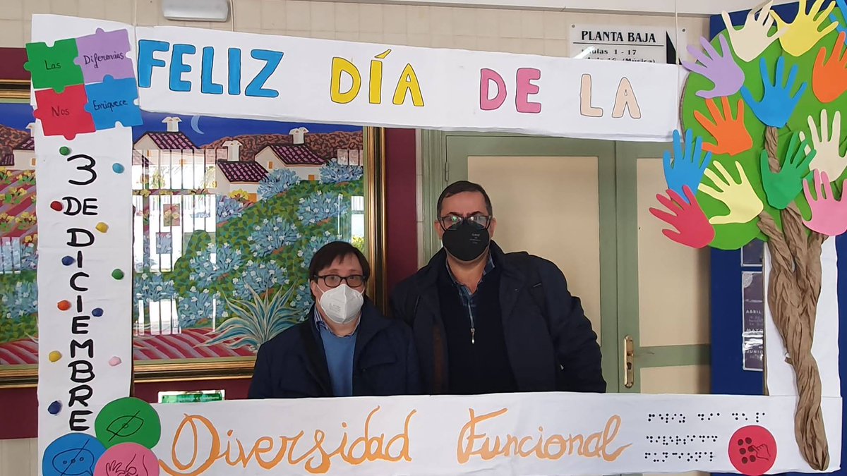 FranCintado's tweet photo. SEMANA DE LA DIVERSIDAD FUNCIONAL 2021 en el @coin_ies , con la presencia de @mercedesgpaine @AytoCoin. @cepmarbellacoin @educaciongob @IgualdadAND. ¡¡Gracias!! 🤗🤗🤗🤗 #yoconladiversidadfuncional #tuentrenastudecides https://t.co/pGLQDPTOIY