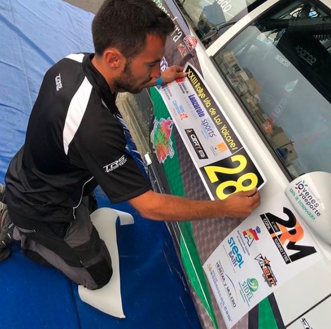 team_ext's tweet photo. Gracias a todos nuestros patrocinadores por apoyarnos durante todo el año 👏👏👏
#TeamERT #automovilismo https://t.co/uv1kTLGBSF