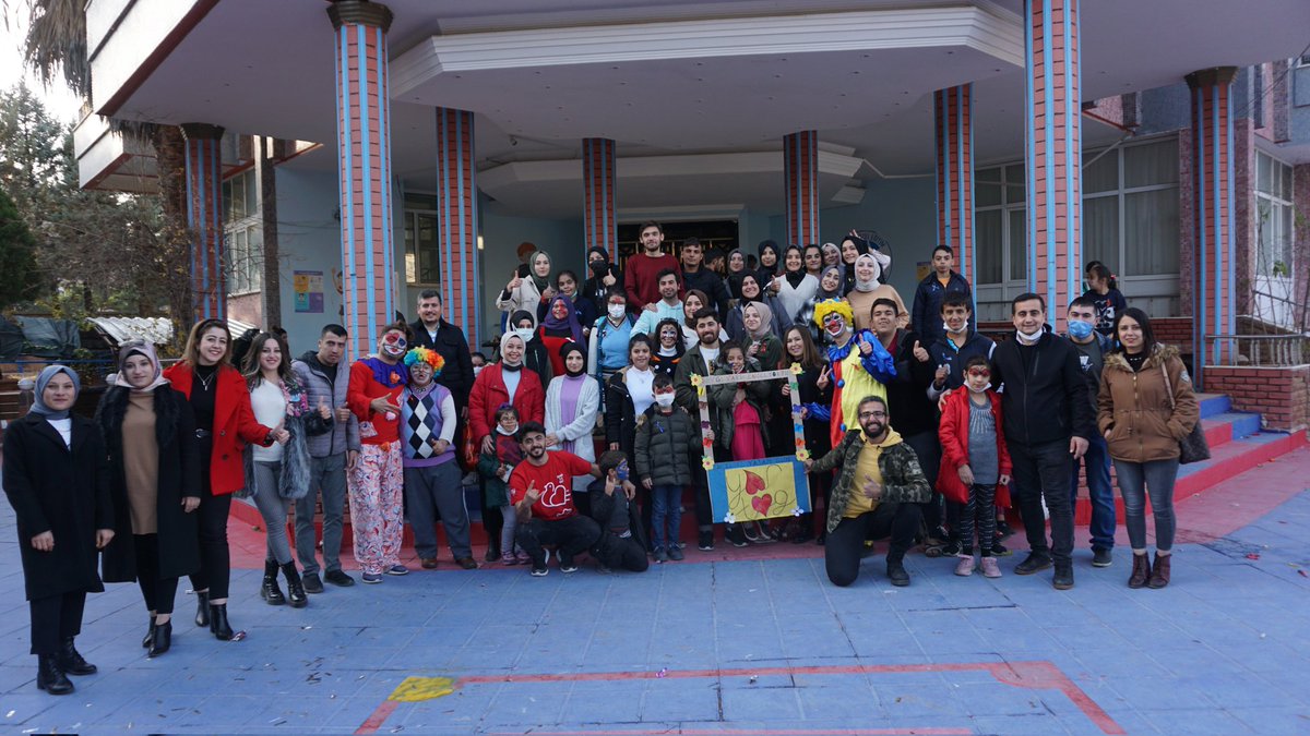 Kilis_tog's tweet photo. Kilis toplum gönüllüleri olarak #mavielözeleğitim merkezine düzenlemiş olduğumuz etkilenliğimizden.Engelsiz dünya için sevgi, saygı ve hoşgörü ile hep birlikte kucaklaşalım. Bir gün değil her gün özel gereksinimli kardeşlerimizin yanında olalım.
#engelyok 
#dunyaengellilergunu https://t.co/uIrm5fo8GA