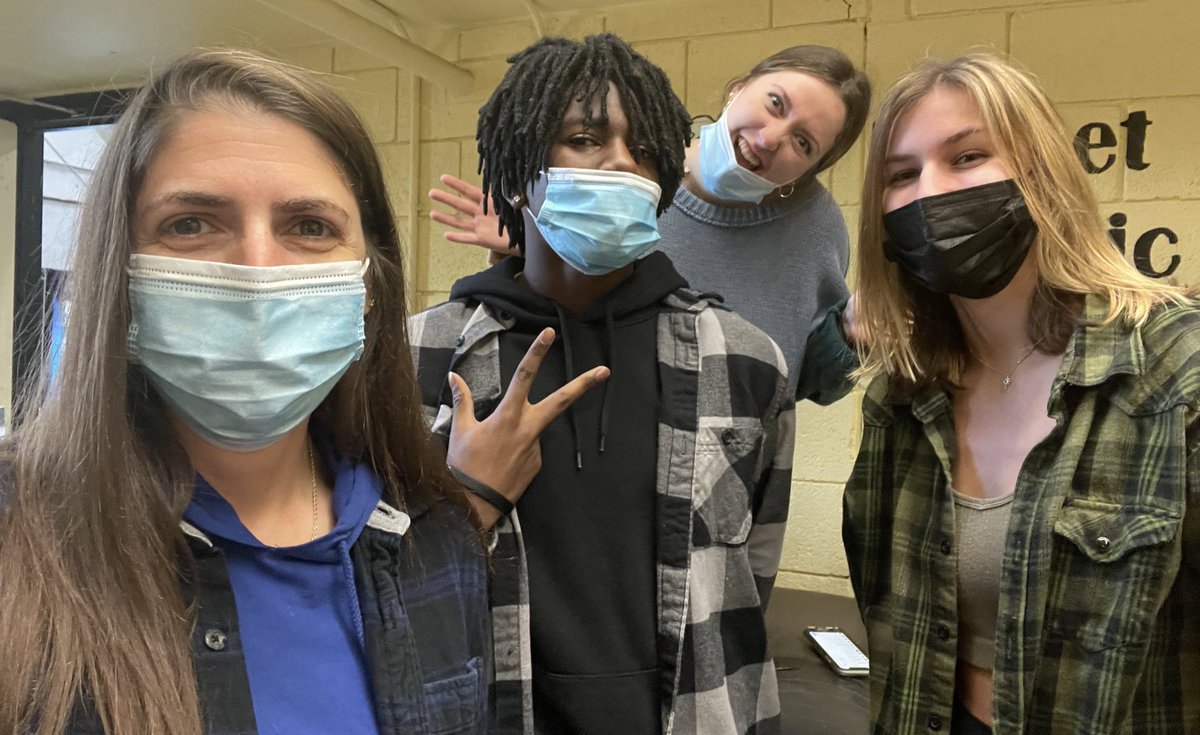 NausetATC's tweet photo. Flannel Friday in the ATR. #maskupcharlotte #nextlabrancheup https://t.co/QHwNUm2MWp