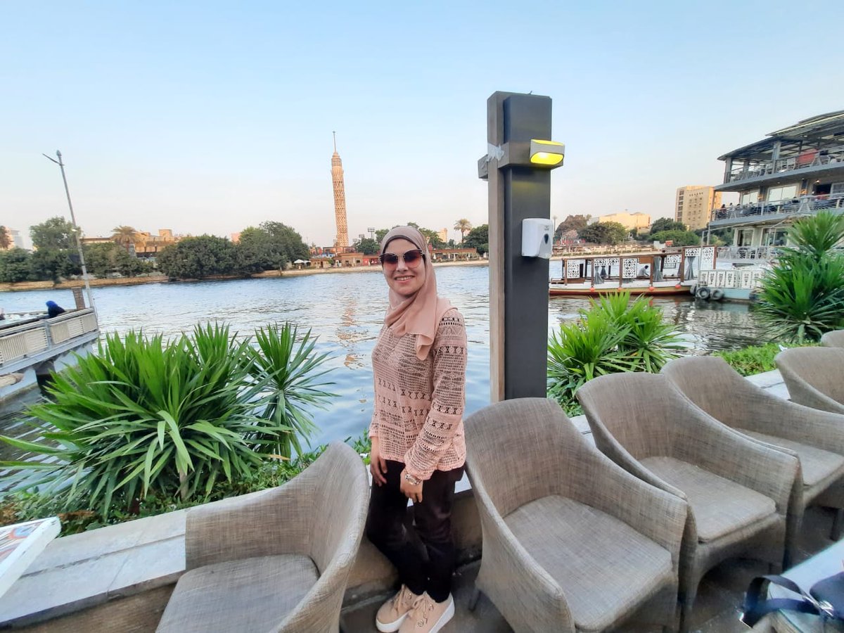 AyaAbuMousalam's tweet photo. #EPSF_SUK✨
#Golden_Egypt✨
#River_Nile❤️
#Cairo_Tower❤️
#Latino_Restaurant https://t.co/jm1oYOHQ8q
