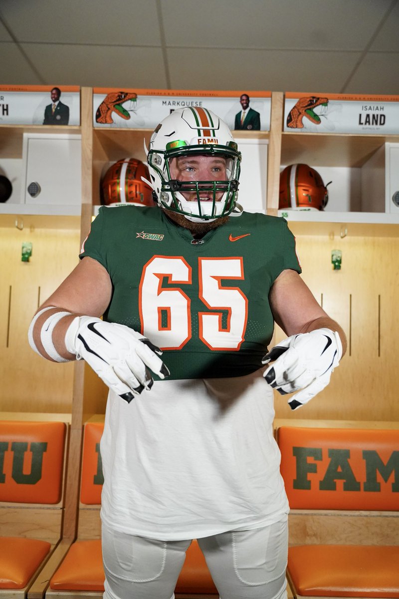 BBBUGATTII's tweet photo. Had a GREAT visit To FAMU!! 🐍 
Thank you @CoachStanchek @HCWillieSimmons  Go Rattlers !!! https://t.co/eMTdQDXIbE