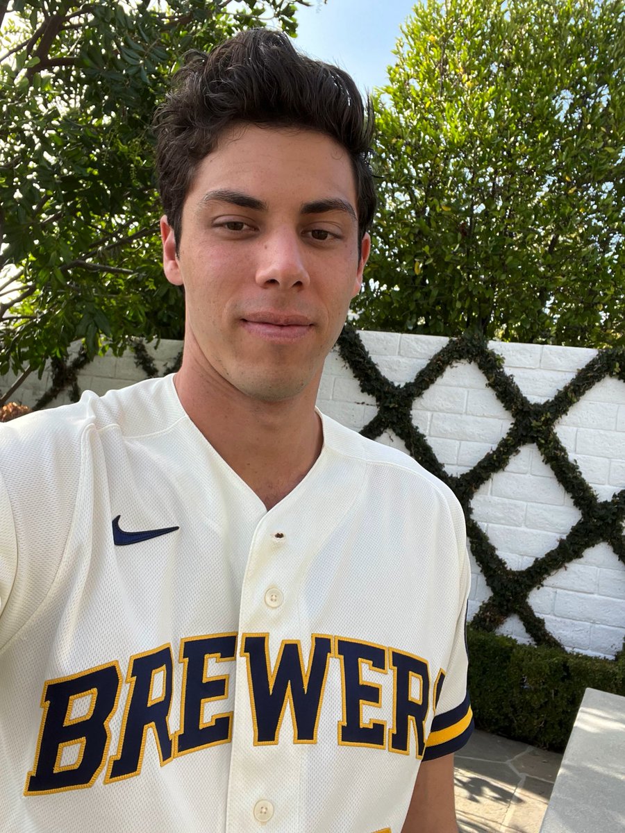 ChristianYelich's tweet photo. #JerseysForJackson https://t.co/ZYoj468mx7