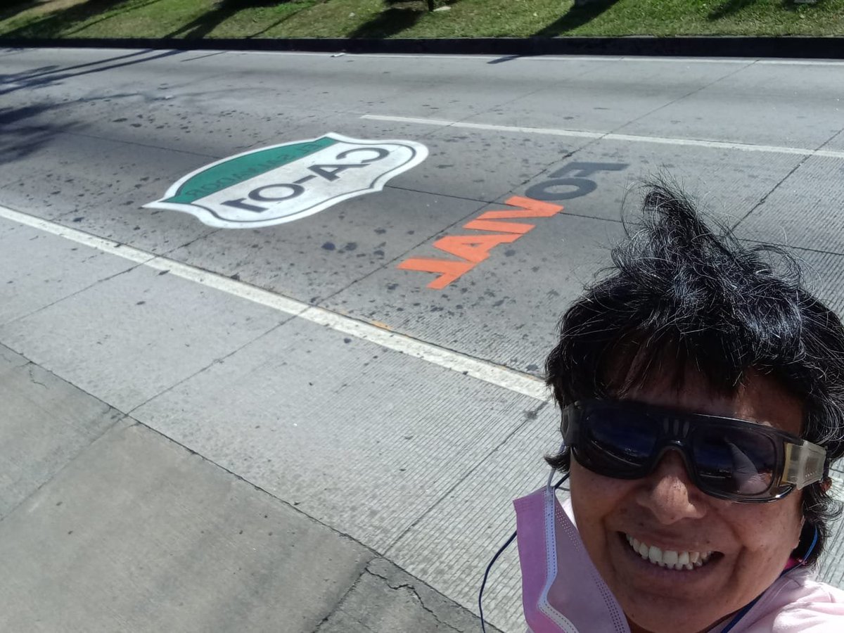 Excomulgada's tweet photo. Estas semanas estaré saludando a las instituciones de las que más uso frecuentemente. Inicio con @VMTElSalvador y @FOVIALITO https://t.co/7Cp2rdbqzc