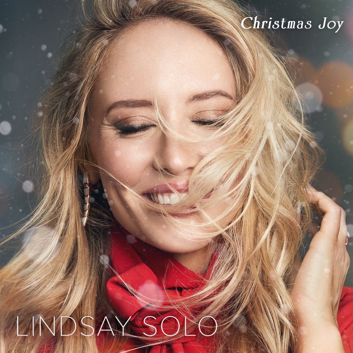 It has always been a dream of mine to record a Christmas EP, and I'm so excited to share #ChristmasJoy with you today! Stream it on Spotify at spoti.fi/3rxV35P. Wishing you all joy, hope, and love this magical holiday season✨