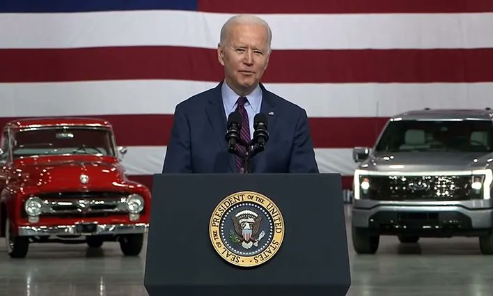 aeortiz's tweet photo. The proverbial frog's bathwater just got 1 degree warmer: "Buried In Biden's Infrastructure Bill Is A Mandatory Backdoor Kill Switch For Your Car" https://t.co/xYkdtEnmxu https://t.co/s6YnmxkZa8