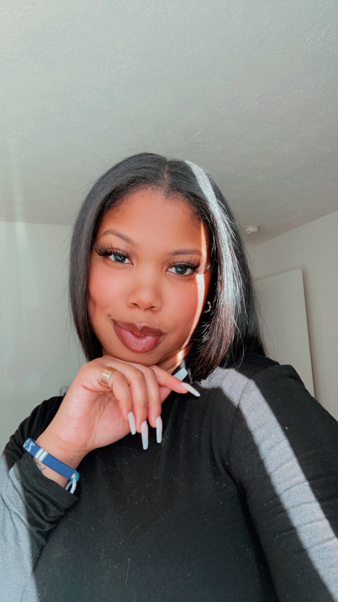 _tavonne's tweet photo. felt fine, won’t delete🖤 https://t.co/zs0RnMjJLn