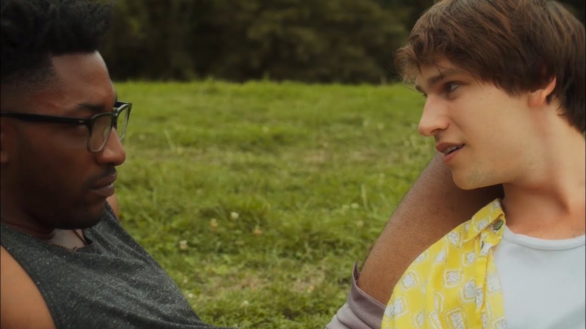 TomsinFinlandia's tweet photo. «Boy meets boy» (2021)
Director: Daniel Sánchez López
Fresca y ágil, reforzada por unos Alexandros Koutsoulis y Matthew James Morrison con mucha química. https://t.co/2waox6WFKJ
