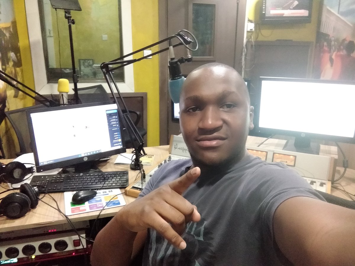 Waaagwaan its another friday and you know how we mash up the place ladies and gents on your number one sheng station <a href="/GhettoRadio895/">Ghetto Radio</a> alongside <a href="/CharraDeejay/">Deejay Charra</a> kwenye ##JAHFLIGHT so keep it locked for pure niceness 💪💪💪jiwachilie uniambie unanipata ukiwa pande gani