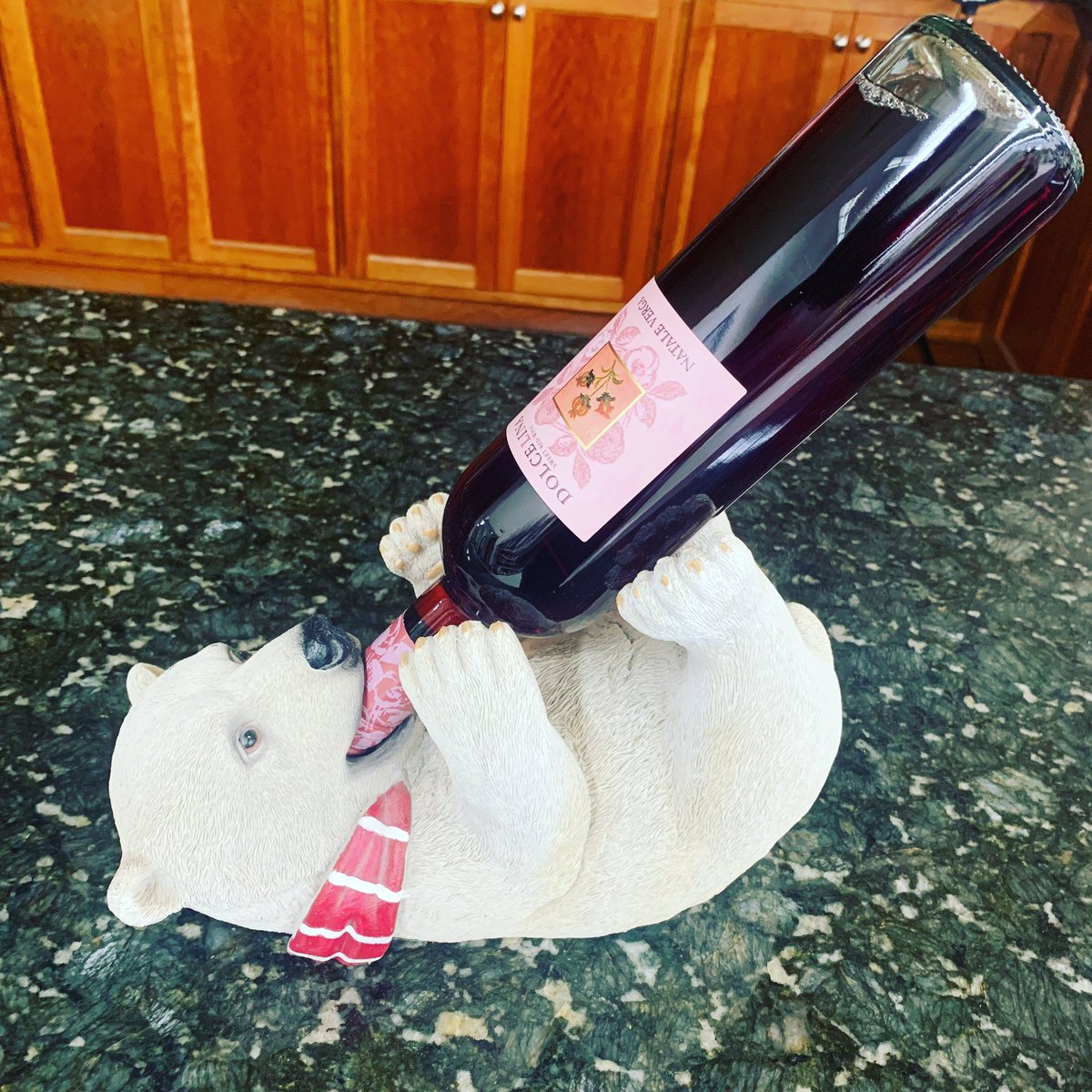 Exit9Wine's tweet photo. Weekend vibes 🐻‍❄️🍷 https://t.co/hP3jYkKVyI