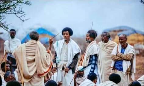 ObboleessaM's tweet photo. The Ethnic cleansing-karayu , Oromia ,Ethiopia!

The Prosperity Ghost- (hoodlums) have murdered dozens of Civilians including Abbaa Gadaa (Chief) of karayu  Oromo, in East Showa zone of Oromia regional state.

Uttermost ,graphic pics showing large-scale killings of "Karrayyu " https://t.co/KOlZ9Y5MXT