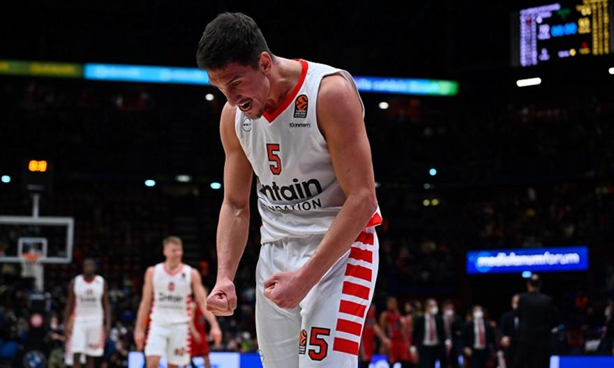 espn_wojn's tweet photo. Τα σερνει.....🥜🥜
YΓ: Aλλη μια ωδη του Σλουκα προς Φαλ στις δηλωσεις του αποκαλωντας τον σημα κατατεθεν της αμυνας και των αλλαγων..ΜΟΥΣ ΤΙΤΑΝΑ
#OlympiacosBC #UNIOLY https://t.co/gND8dOzQiV