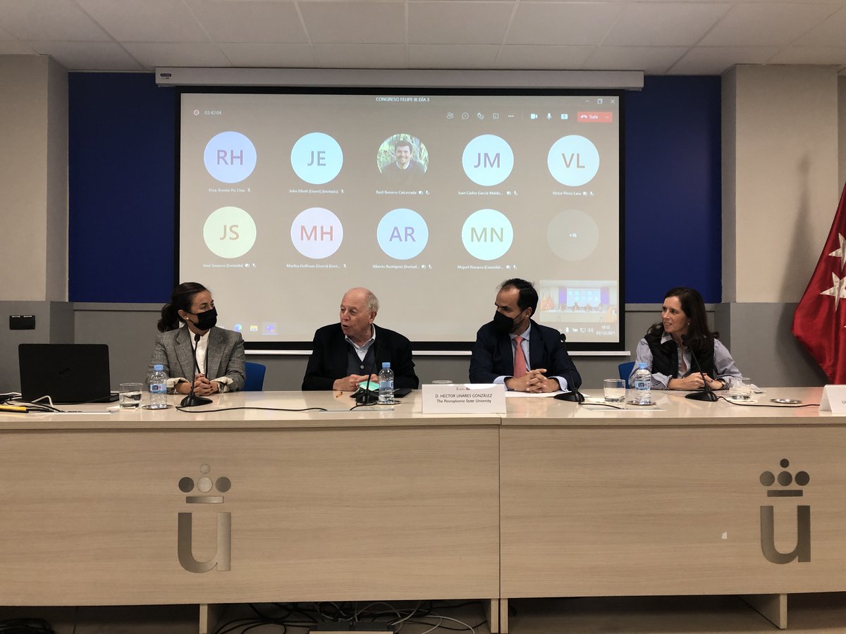FelipeIII_2021's tweet photo. Clausura con el Rector Magnífico de la @urjc Javier Ramos, Richard L. Kagan (@JohnsHopkins), Isabel Enciso (@urjc), Amorina Villarreal (@unicomplutense) https://t.co/lsSptcVsKV