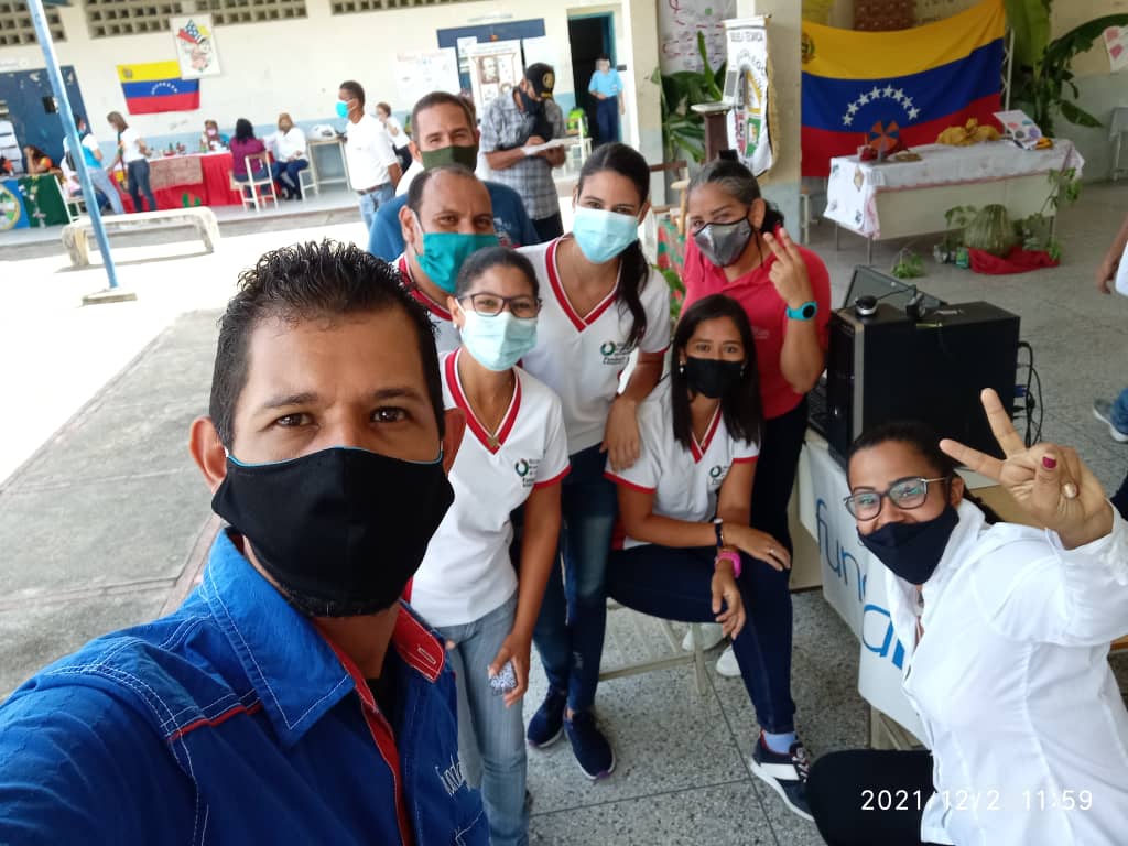 Fundabit_'s tweet photo. Cumpliendo con las políticas educativas del Gobierno Bolivariano Fundabit Lara, Yaracuy y Barinas dicen presente en la muestra socioproductiva Patria Potencia con demostraciones de robótica creativa 
#SomosFundabit 
#DiscapacidadNoEsExclusión https://t.co/aOnHk0dwhn