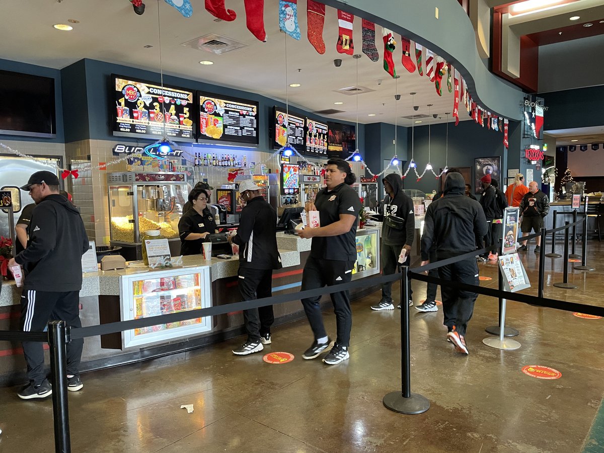 HeritageBowl's tweet photo. @UTPBFootball enjoying the games at Schulman Movie Bowl Grille before they watch Venom on the big screen. #funtownrvheritagebowl #funtownrv #corsicana https://t.co/pOwyYytiwB