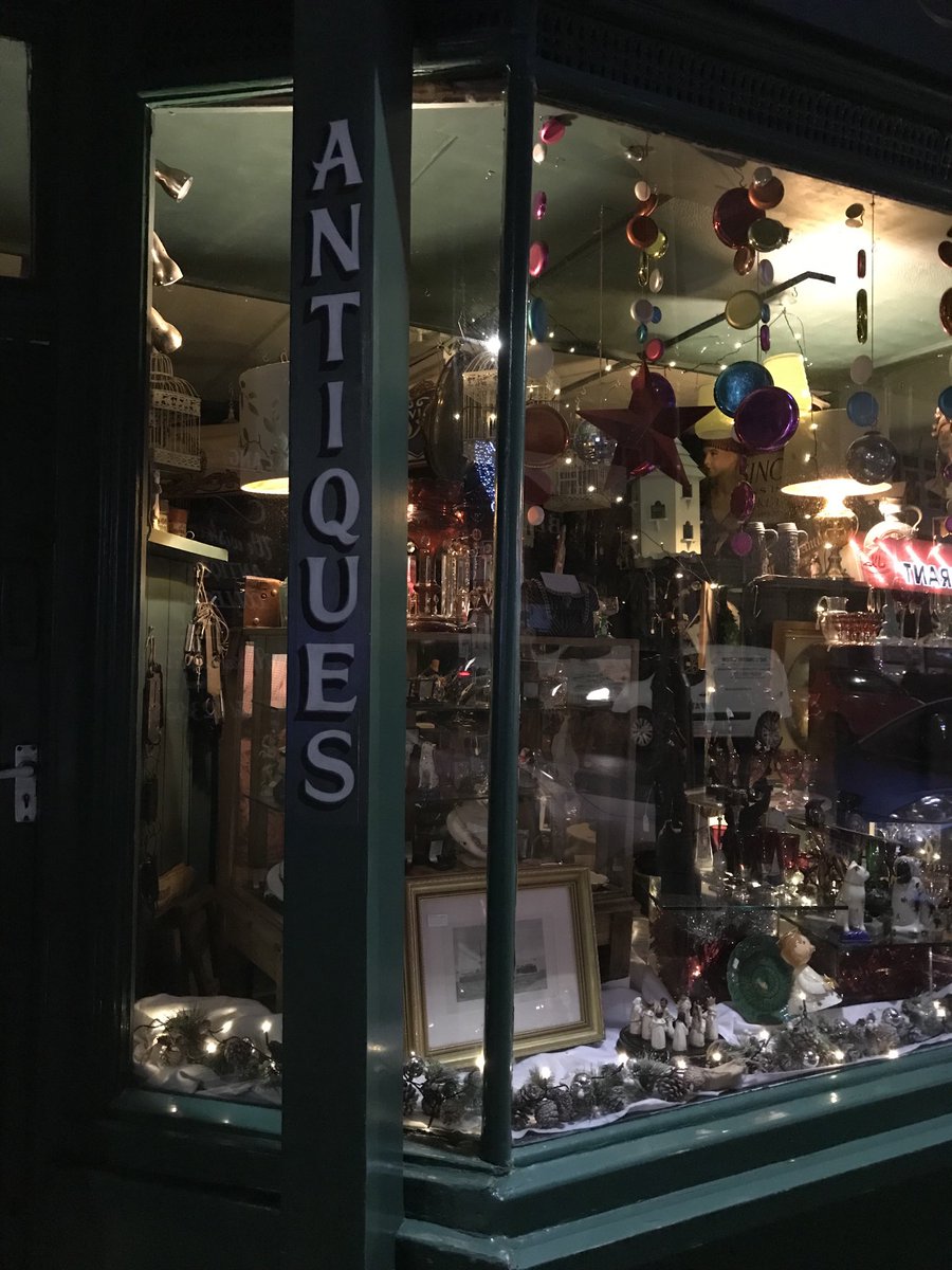 Our Christmas windows are now complete! Come and see them and our fantastic new stock for great Yuletide gift ideas. 

Also see our Instagram account ⁦<a href="/LangfordAntique/">Langford Antiques</a>⁩ for pictures of our fabulous new stock

#Southsea #ShopLocally #SupportLocalBusinesses #LocalIndependents