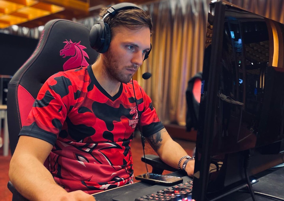 Unicorns of Love tweet media