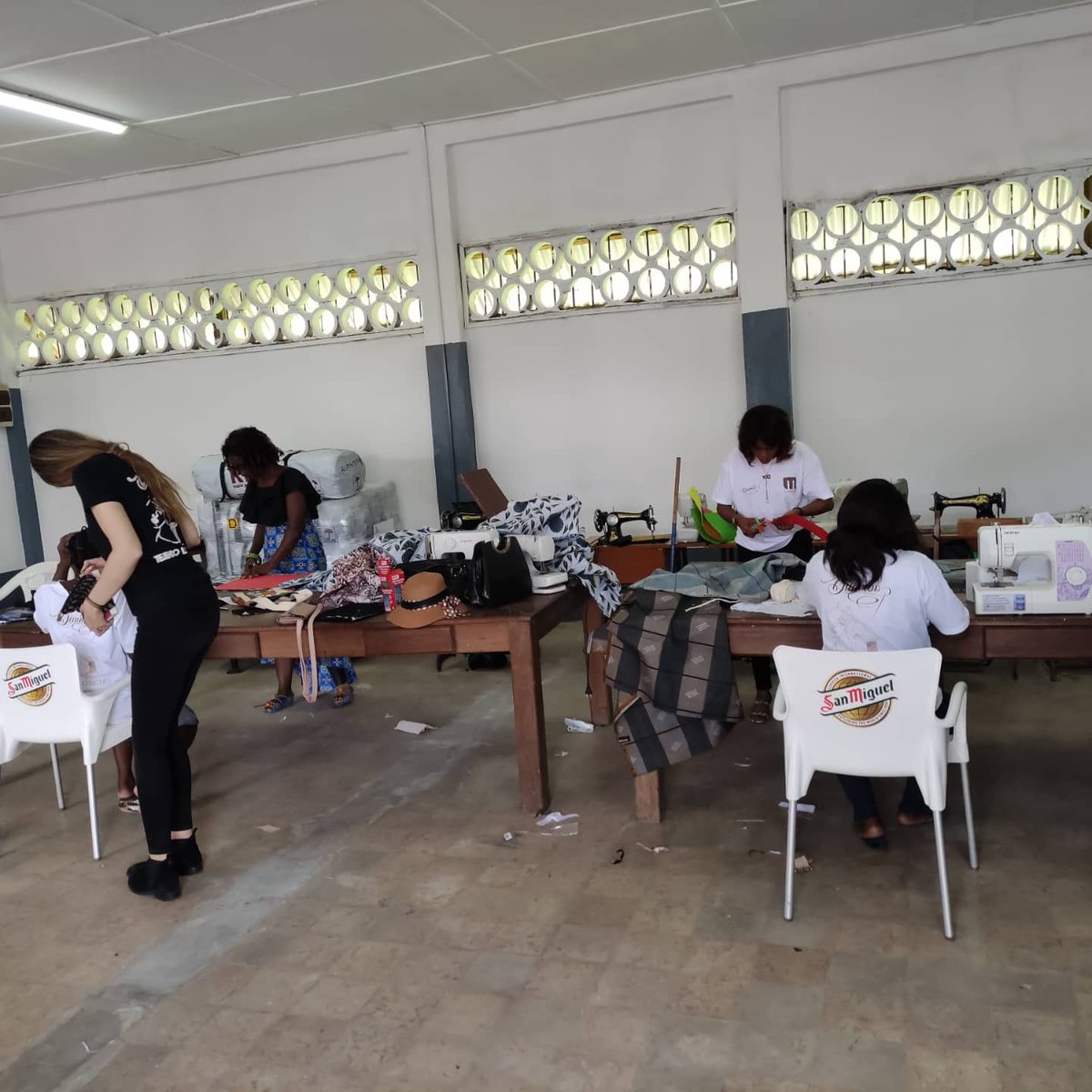 Fue un honor formar parte de un proyecto textil  promovido por la Fundación Martínez hermanos Cuyo objetivo principal es empoderar a la mujer a través de la formación en el ámbito de la confección y moda!