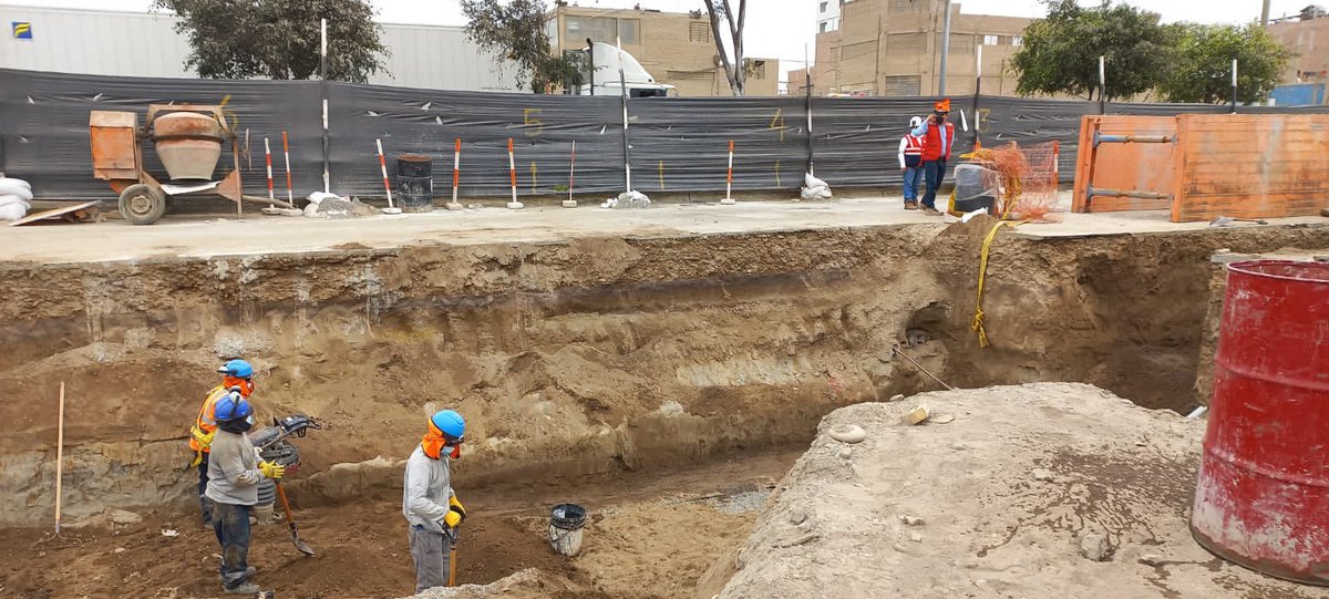 SunafilPeru's tweet photo. 📢#SUNAFILEnElCallao:
Durante operativo en la región #Callao, el personal de la #IRECallao paralizó obra de construcción “Proyecto Intervención en Pozo de Ataque, estacion Gambeta E-1, (…)”, al exponer a riesgos graves e inminentes a sus trabajadores.
#AlertaSUNAFIL🚨 https://t.co/oJC7NR9rK4