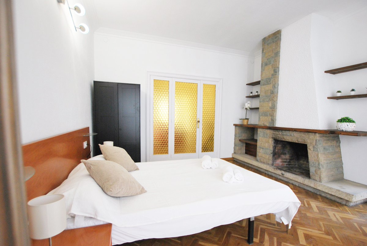 HT_vacacional's tweet photo. ¡Espectacular piso con gran terraza en el centro! Si buscas vivienda temporal, esta es tu oportunidad 😋😘
🛏 3 habitaciones
🛁 2 baños
🛋 Salón comedor
🍽 Cocina equipada
☀️Terraza
https://t.co/XkZMOZVt1I
👋 https://t.co/QUd9drIJq7 ☎ 930111954
#HelloTime #SantFeliuLlobregat https://t.co/N6Ay0ayIyO