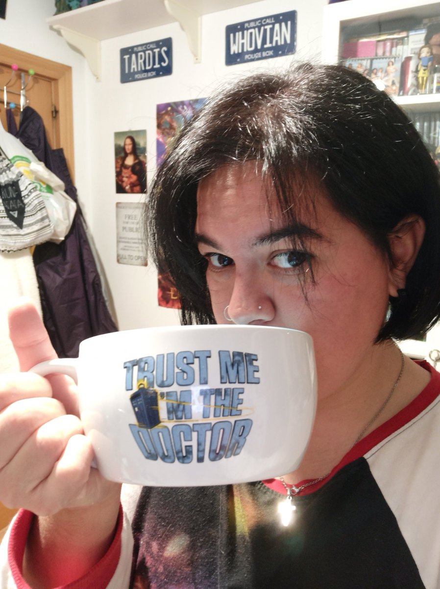DRiverSongW's tweet photo. Nuevas adquisiciones ¿Para que los desayunos sepan mejor? 😉 #DoctorWho https://t.co/wCWseQvDU7