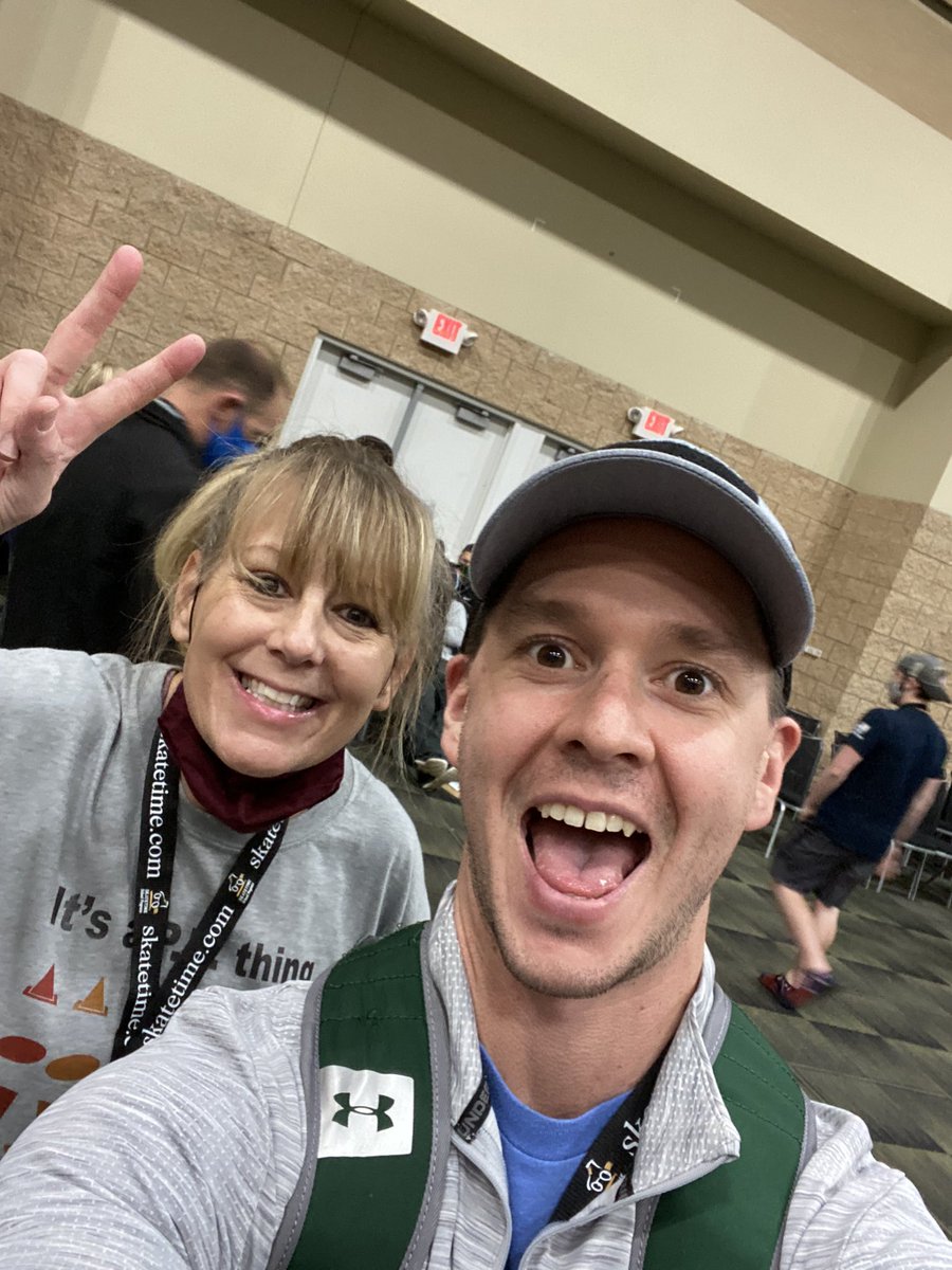 Mr_V_PE's tweet photo. Hey I know her! Way to CRUSH #iahperd21 this year @BarbaraBorden9 #TeachingPartner #FSD157c #GPgoes4Gold #allin157c @GP157c https://t.co/GnIVZUlNeV