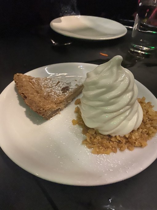 Momofuku in the cosmopolitan did not disappoint. And milk bar for dessert 🤤🥰 https://t.co/O0y5SCYTml<a href="/tag/folsomstreetfair"class="tags"><span>#folsomstreetfair</span></a>