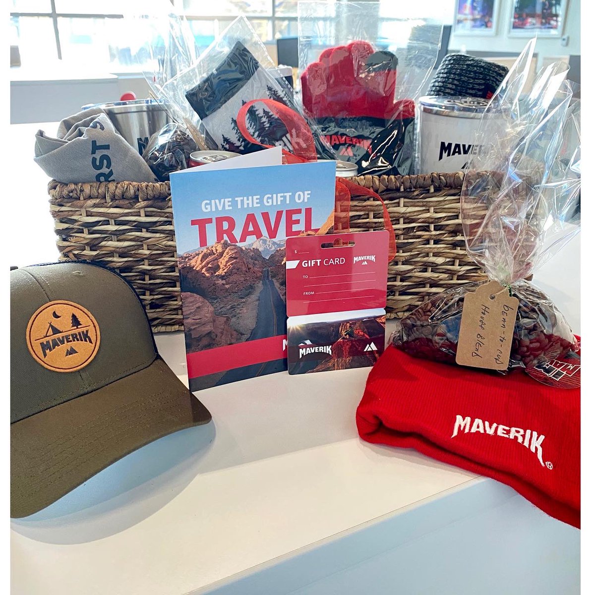 JoVegasRadio's tweet photo. TGIF! @Maverik is ready to fuel ur next adventure w/ easy to grab gift cards, fresh baked BonFire food &amp; MORE! &amp; I’m showing off some goodies because next week on the @sunny1065lv #IG page we will be giving away #Maverik gift baskets! #Vegas
#AdventuresFirstStop
#MaverikExclusive https://t.co/6iEcHEPd8B
