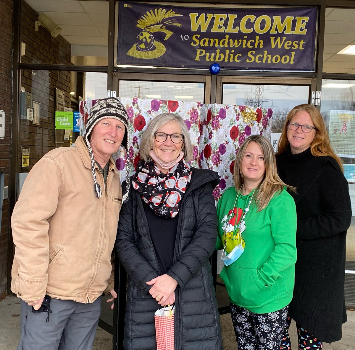 SandwichWestPub's tweet photo. Thank you SWPS families! Your generosity helped us present Carrie Lee and Marty Denonville, founders of Lola’s Pajama Fairy Project, with 100 pairs of pajamas and $275 in donations today!!! This will ensure many have a new warm and cozy pair of pjs this holiday season! @gecdsbpro https://t.co/hxD60MhOnz