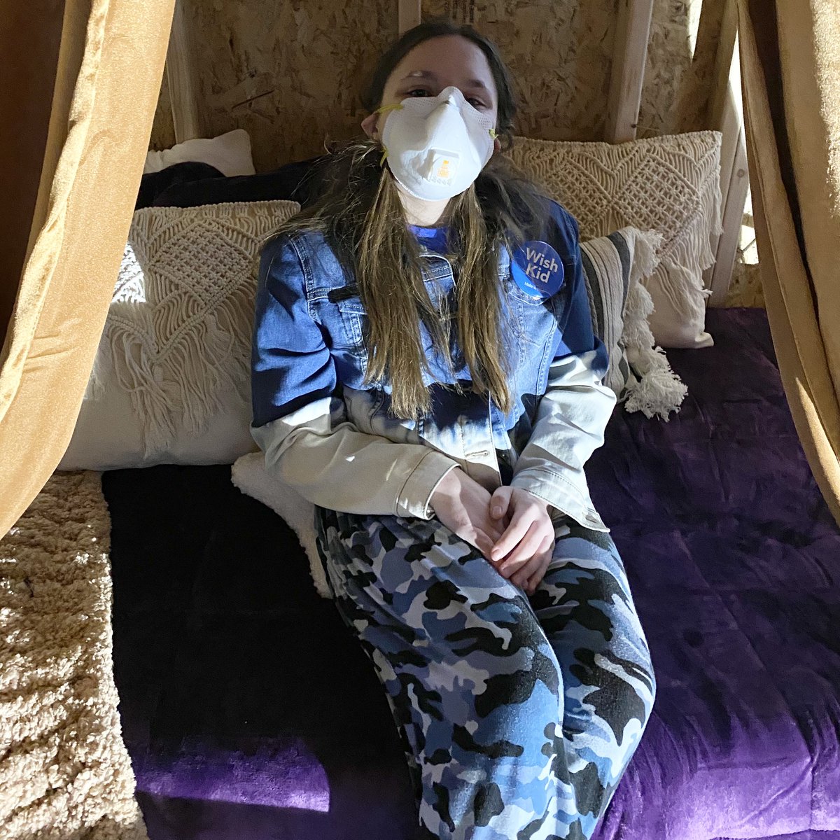 makeawishmaine's tweet photo. Welcome to “Kyla’s Kabana!” Wish kid Kyla’s wish for a She Shed has been granted and this is a one-of-a-kind space for this awesome teen. #FeelGoodFriday #WishesMatter #HopeIsEssential https://t.co/UrJGYQ2tx2