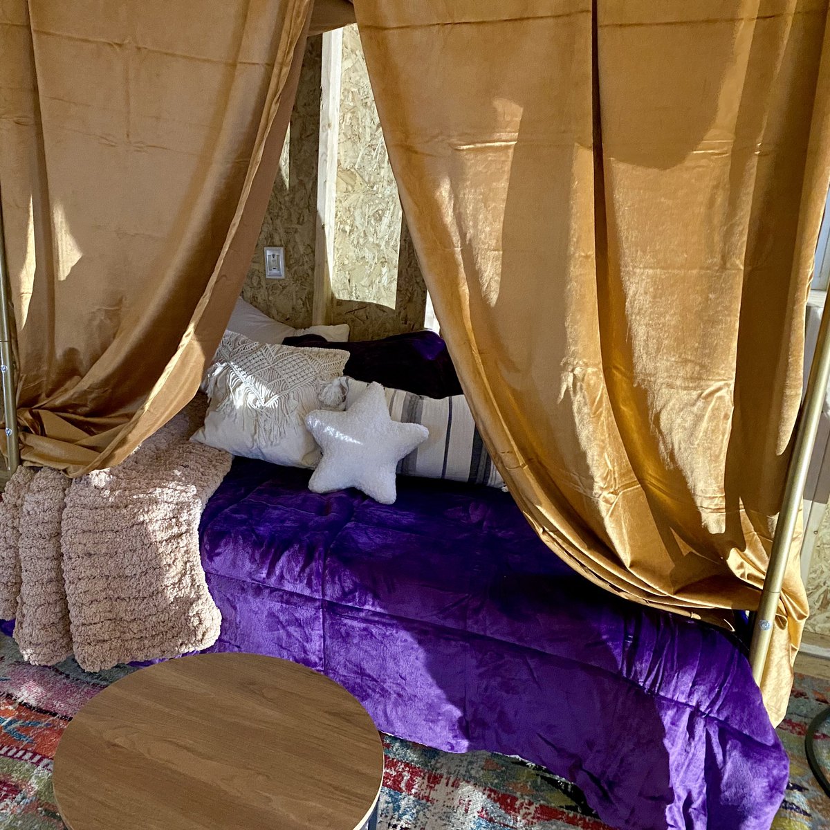 makeawishmaine's tweet photo. Welcome to “Kyla’s Kabana!” Wish kid Kyla’s wish for a She Shed has been granted and this is a one-of-a-kind space for this awesome teen. #FeelGoodFriday #WishesMatter #HopeIsEssential https://t.co/UrJGYQ2tx2